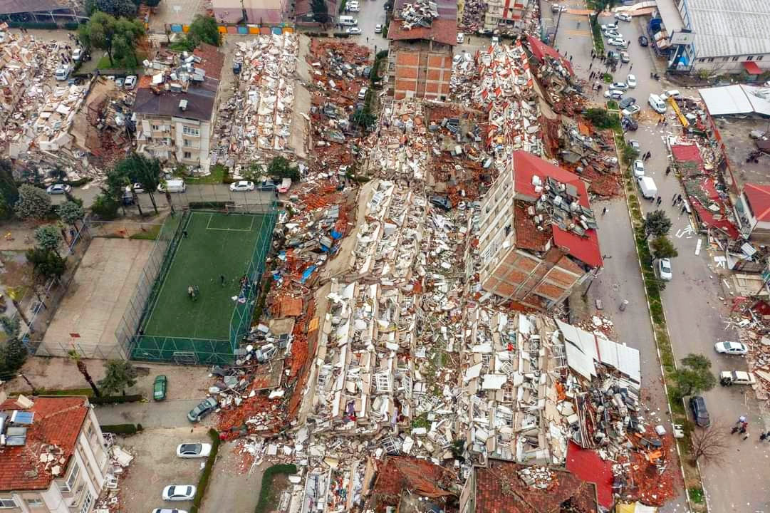 Tavakkol Karman Vakfı, Türkiye ve Suriye Depreminden Etkilenen Depremzedeler İçin Bir Milyon TL Destekte Bulunduğunu Açıkladı