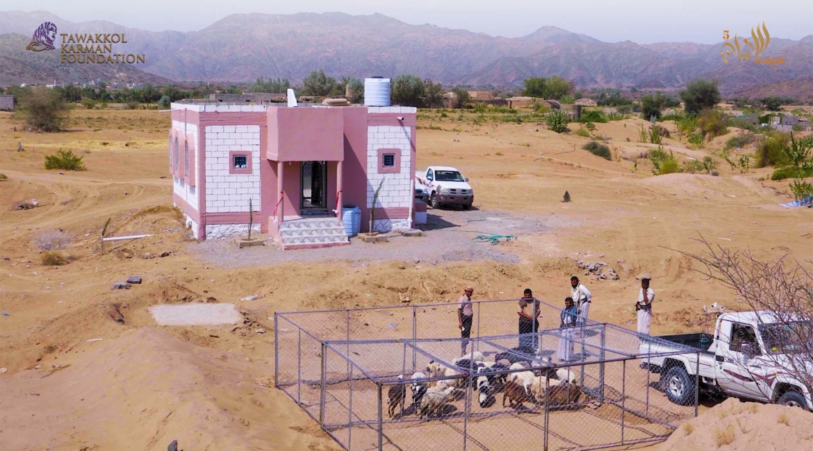 Tawakkol Karman Foundation builds new home for displaced family in Shabwa