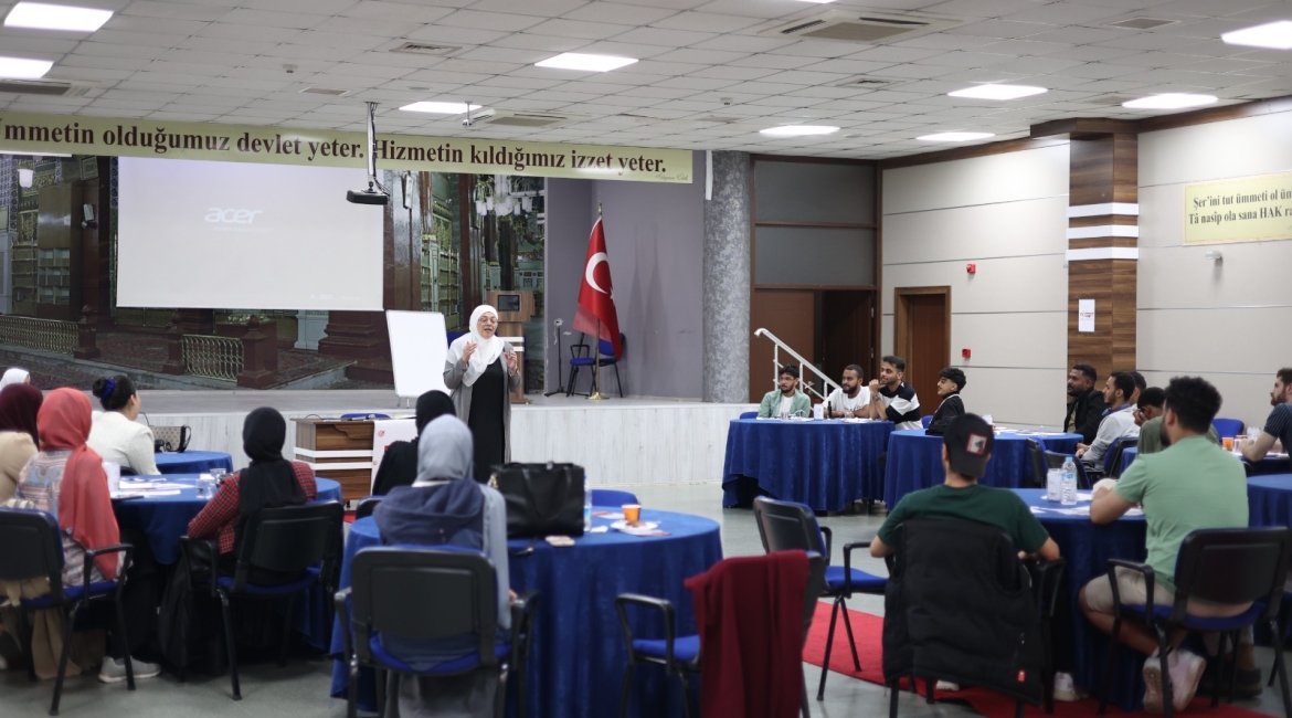 Tavakkol Karman Vakfı, Eskişehir’deki Yemenli Öğrenciler Derneği’nin “Miras” liderlik programına destek veriyor